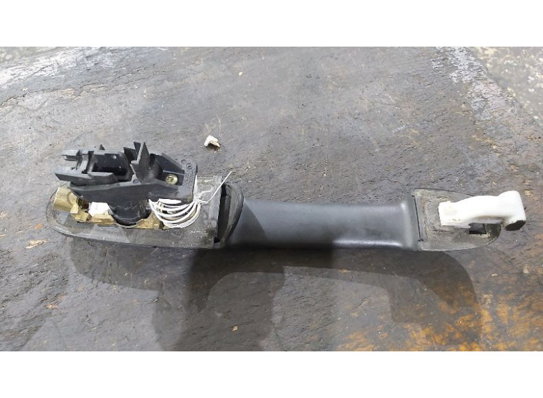 Ручка наружная сдвижной двери правой к Mercedes Vito W639, 2003г.