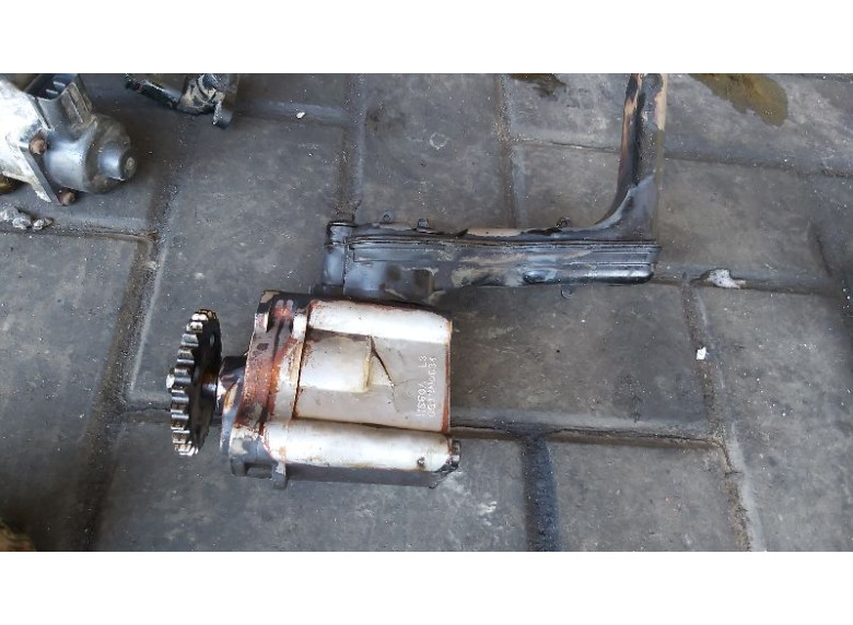 Насос масляный к Mazda 3, 2011г.