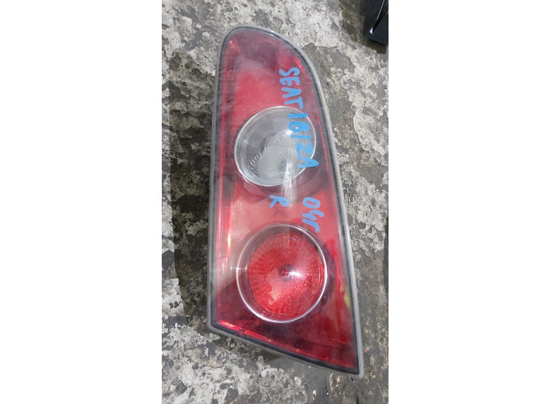 Фонарь крышки багажника правый к Seat Ibiza, 2004г.