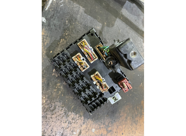 Блок предохранителей к Fiat Punto