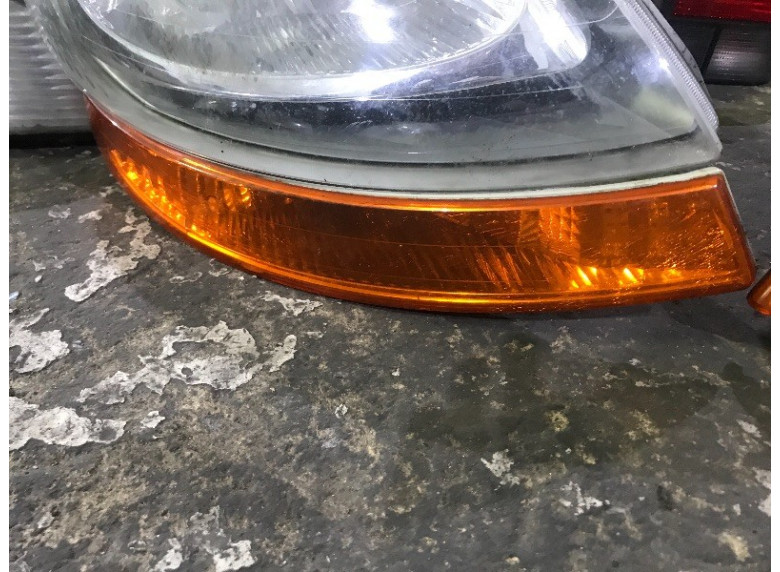 Поворотник правый к Renault Trafic, 2004г.