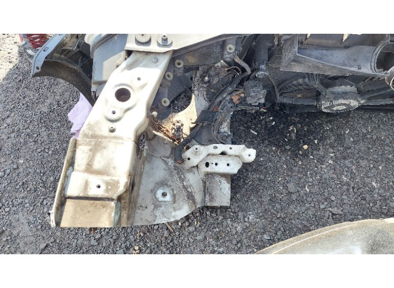 Лонжерон левый к Volkswagen Caddy, 2007г.