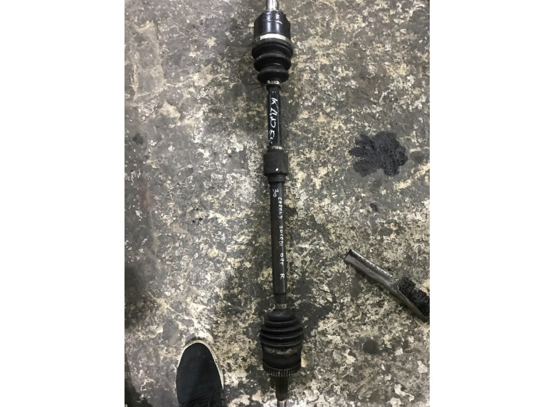 Полуось передняя правая (приводной вал, ШРУС) к Kia Carens, 2007г.