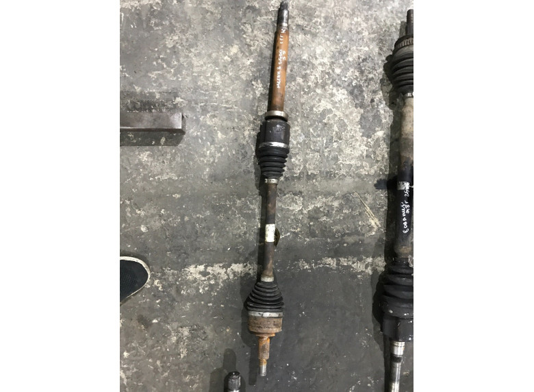 Полуось передняя правая (приводной вал, ШРУС) к Renault Megane, 2011г.