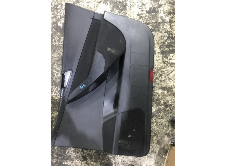 Обшивка двери задней правой (дверная карта) к Volkswagen Passat, 2006г.