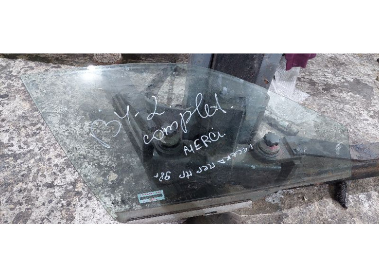 Стекло двери передней правой к Opel Vectra, 1998г.