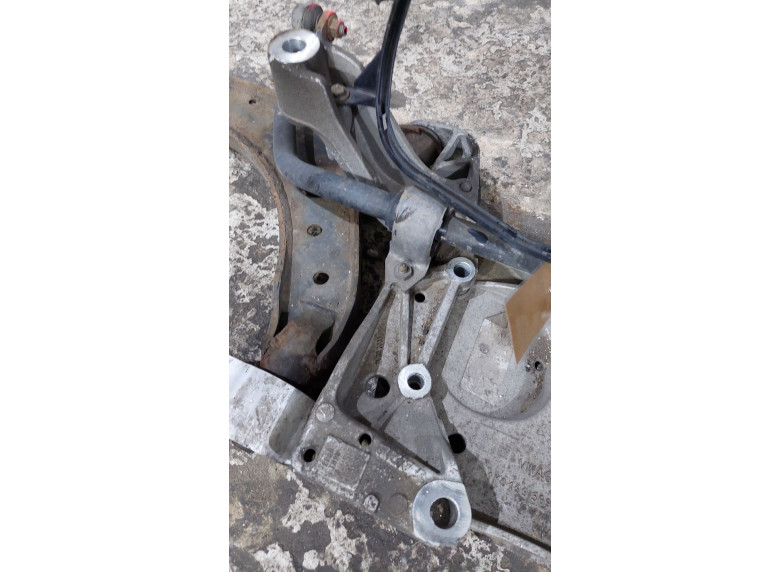 Рычаг передний левый к Volkswagen Caddy, 2007г.