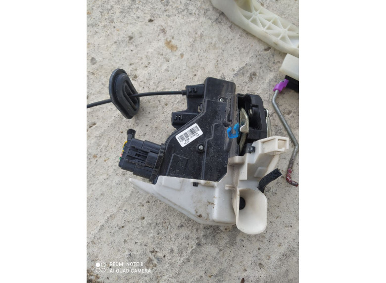 Замок двери передней правой к Kia Optima, 2016г.