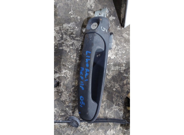 Ручка наружная передняя правая к Jeep Liberty