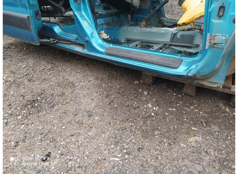 Порог правый к Renault Kangoo, 2008г.