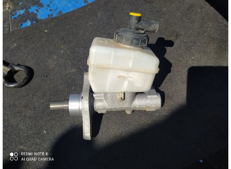 Цилиндр тормозной главный к Dacia Sandero