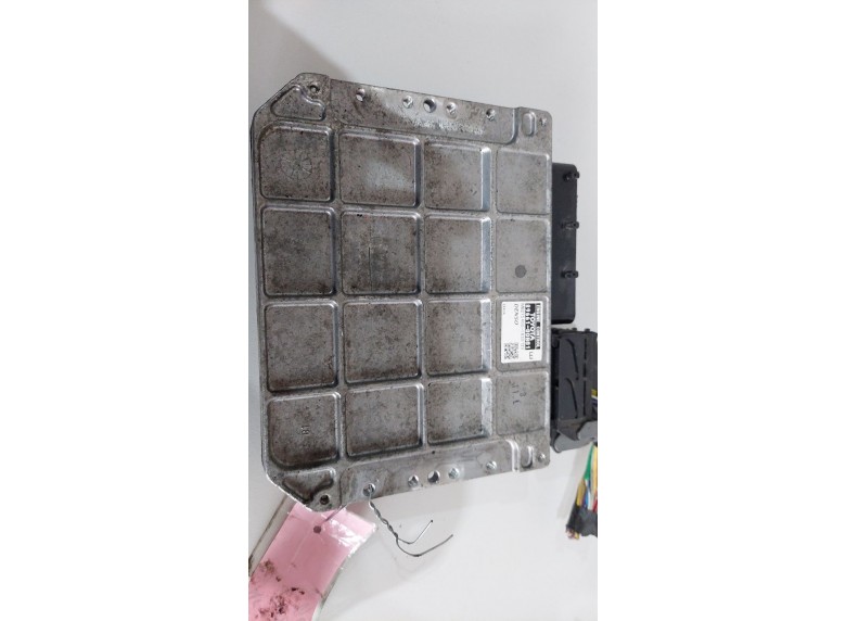 Блок управления двигателем к Toyota Yaris