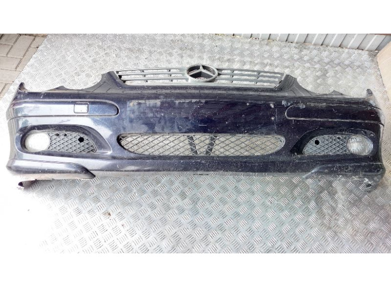 Бампер передний к Mercedes C W203, 2002г.