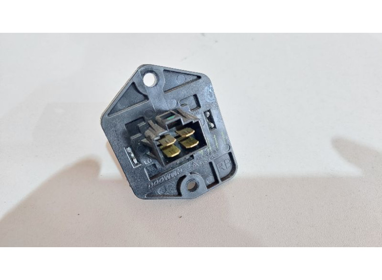 Сопротивление печки к Hyundai Solaris