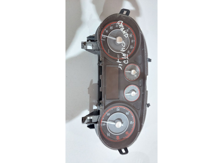 Щиток приборов (приборная панель) к Fiat Punto