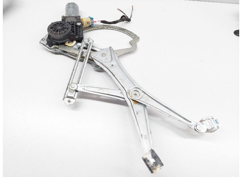 Стеклоподъемник электрический передний правый к Mercedes ML W163, 2000г.