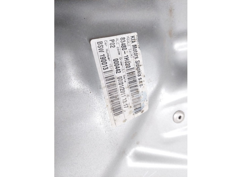 Стеклоподъемник электрический задний правый к Kia Ceed, 2010г.