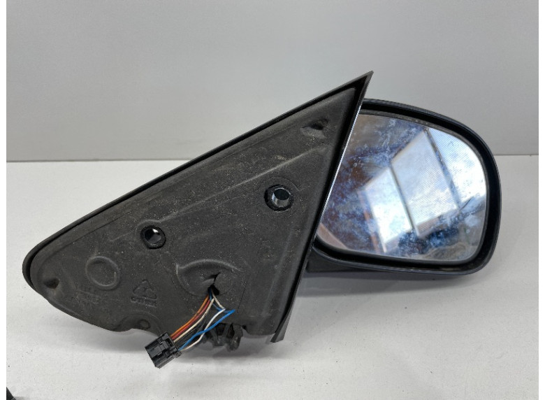 Зеркало наружное правое к Chrysler Voyager