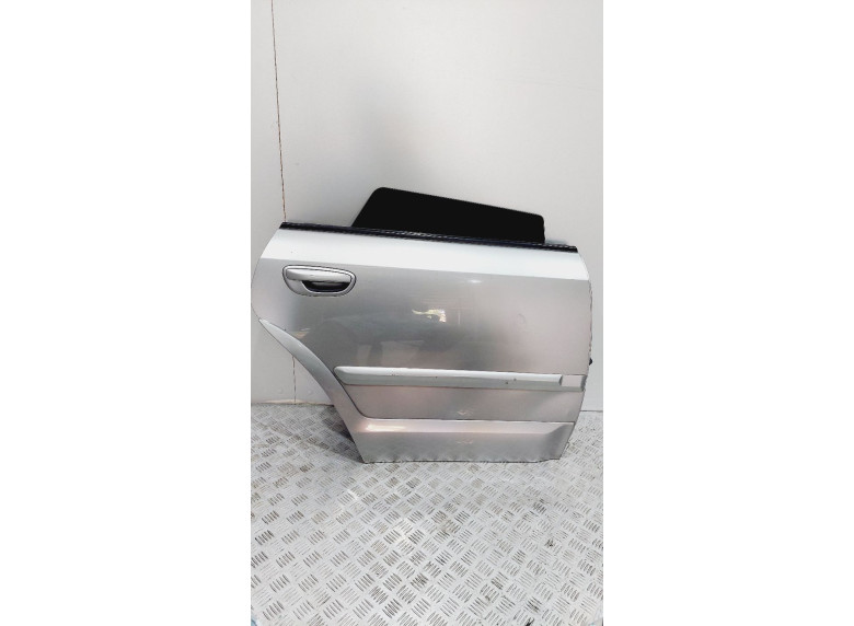 Стекло двери задней правой к Subaru Legacy