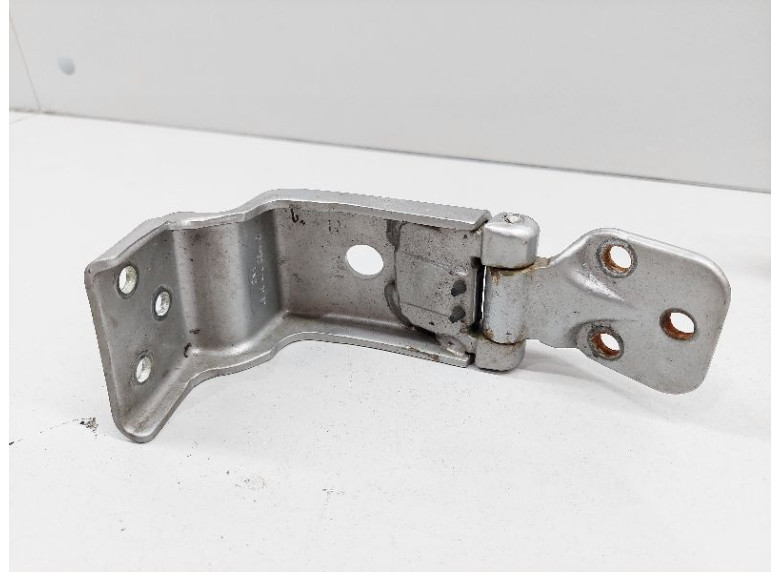 Петля двери задней левой к Mercedes Vito W639, 2004г.