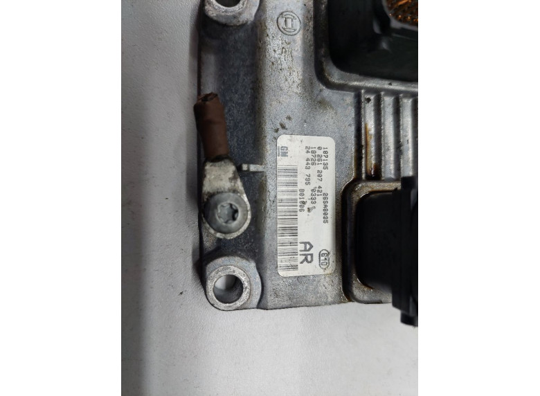 Блок управления двигателем к Opel Corsa, 2001г.