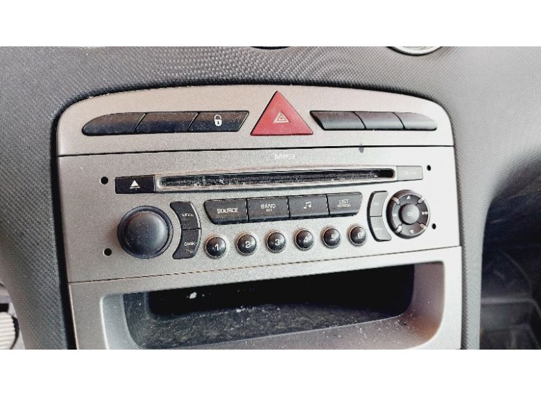 Магнитола к Peugeot 308