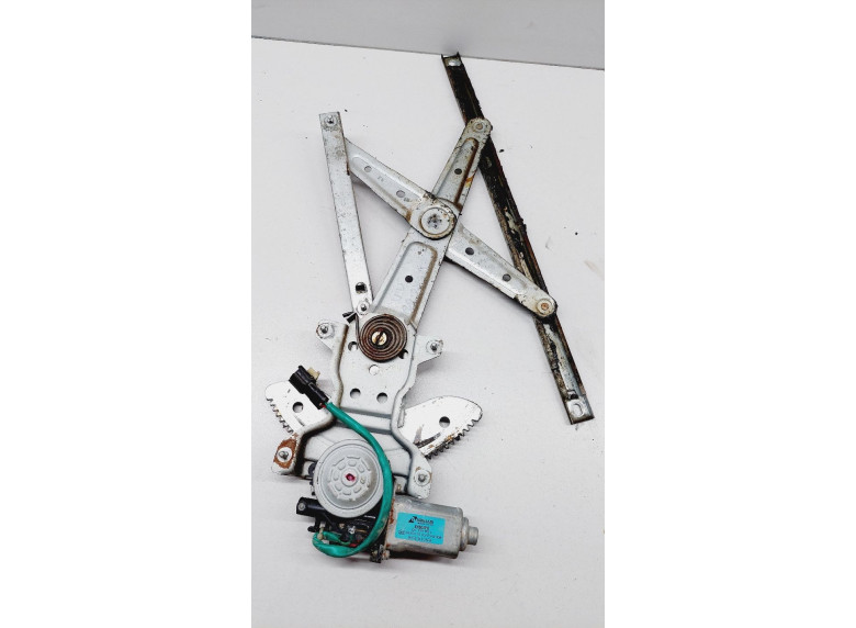 Стеклоподъемник электрический передний правый к Kia Carens, 2003г.