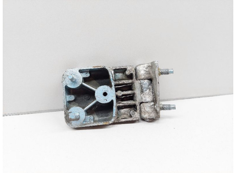 Петля крышки багажника к Citroen Jumpy, 2000г.