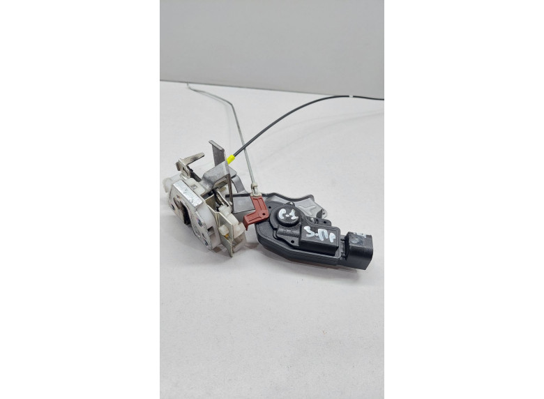 Замок двери задней правой к Citroen C1, 2012г.