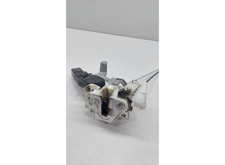 Замок двери задней правой к Citroen C1, 2012г.