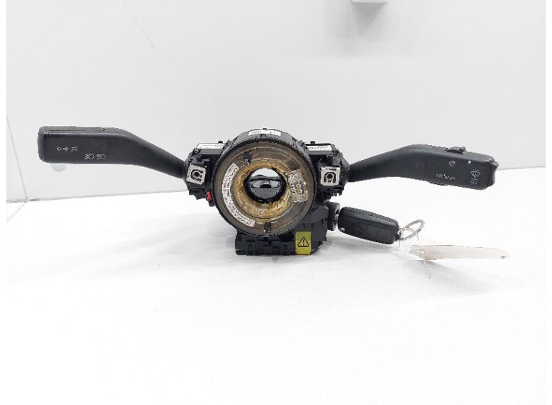 Переключатель подрулевой (стрекоза) к Volkswagen Golf, 2005г.