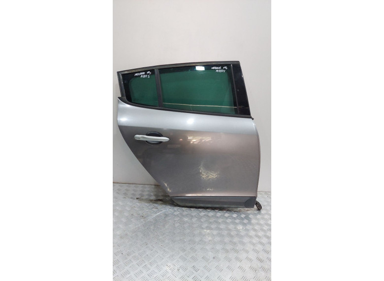 Дверь задняя правая к Renault Megane, 2009г.