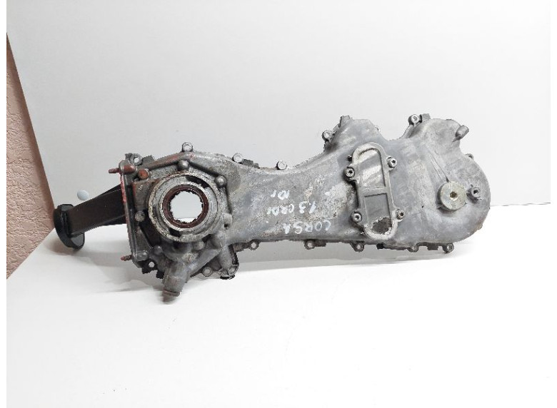 Крышка двигателя передняя к Opel Corsa, 2010г.