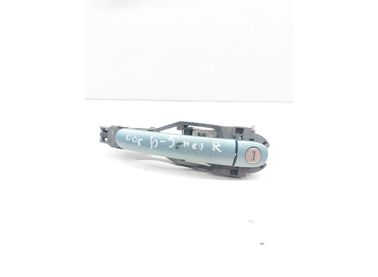 Ручка наружная передняя правая к Volkswagen Passat, 2000г.