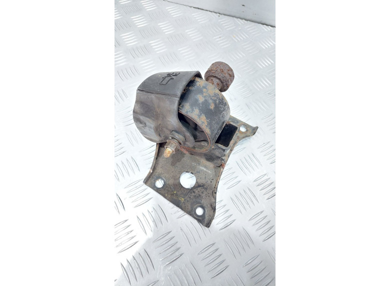 Подушка крепления двигателя к Nissan Almera Tino, 2002г.