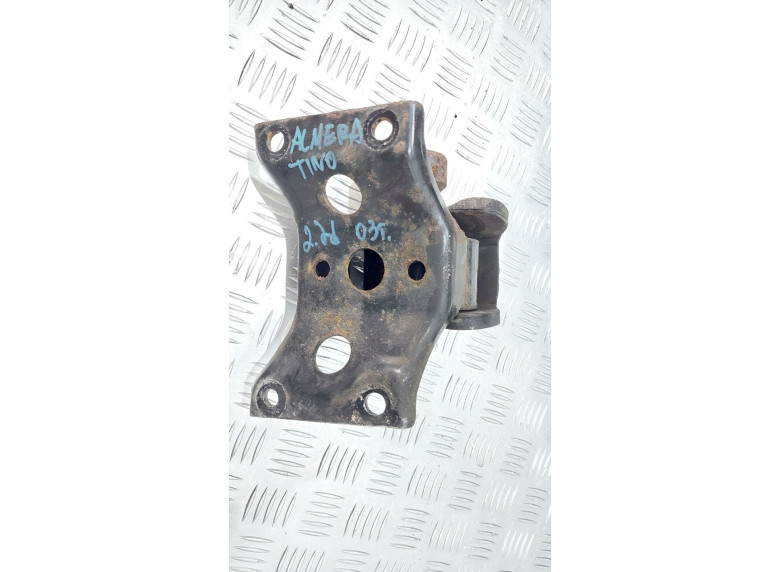Подушка крепления двигателя к Nissan Almera Tino, 2002г.