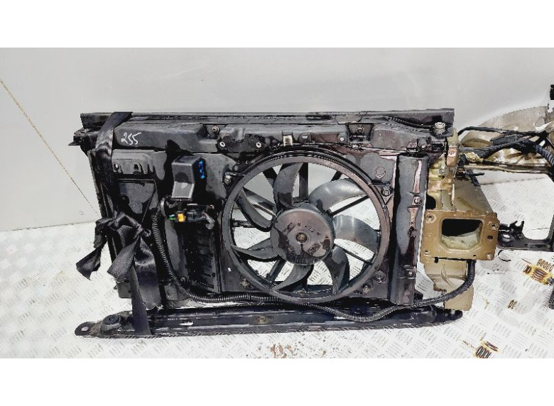 Передняя панель крепления облицовки (телевизор) к Citroen DS4, 2011г.