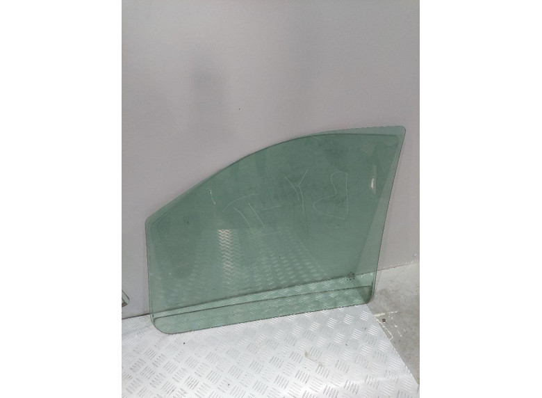 Стекло двери передней левой к Mercedes Vito W639, 2005г.