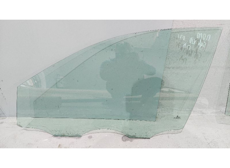 Стекло двери передней левой к Volkswagen Polo, 2004г.