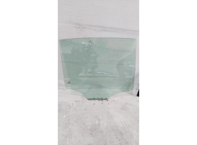 Стекло двери задней правой к Volkswagen Golf Plus, 2008г.