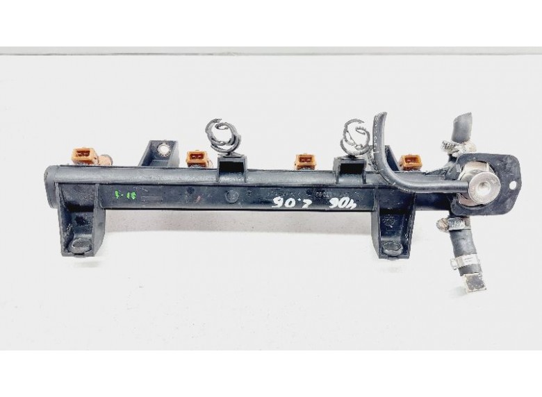 Топливная рампа к Peugeot 406