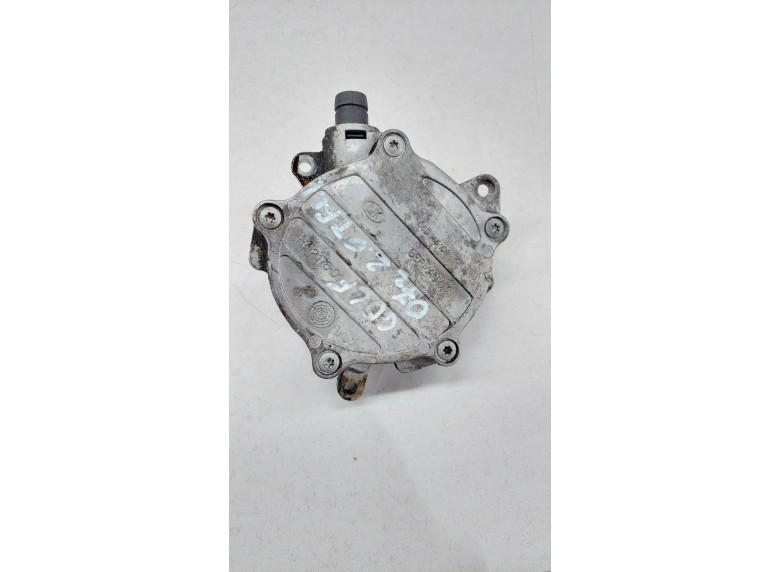 Насос вакуумный к Volkswagen Golf GTI, 2007г.