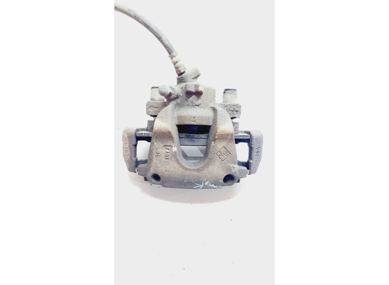 Суппорт передний правый к Renault Sandero Stepway, 2018г.