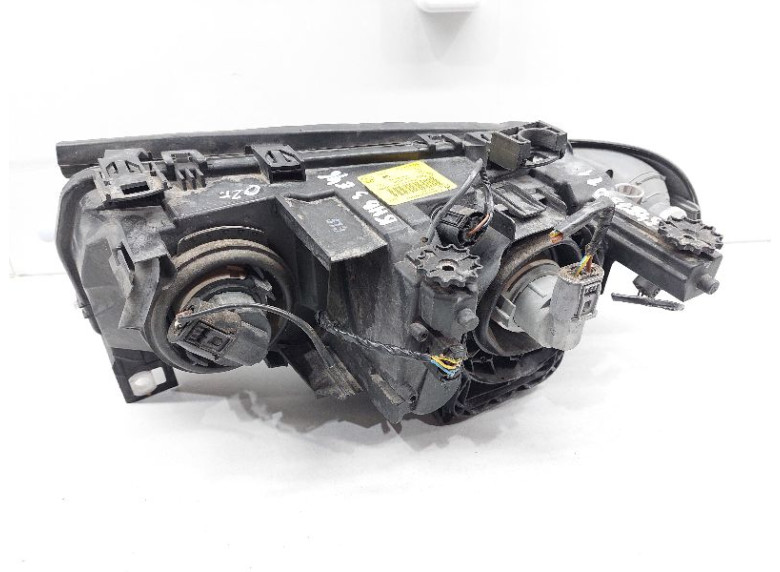 Фара правая к BMW 3 E46, 2002г.