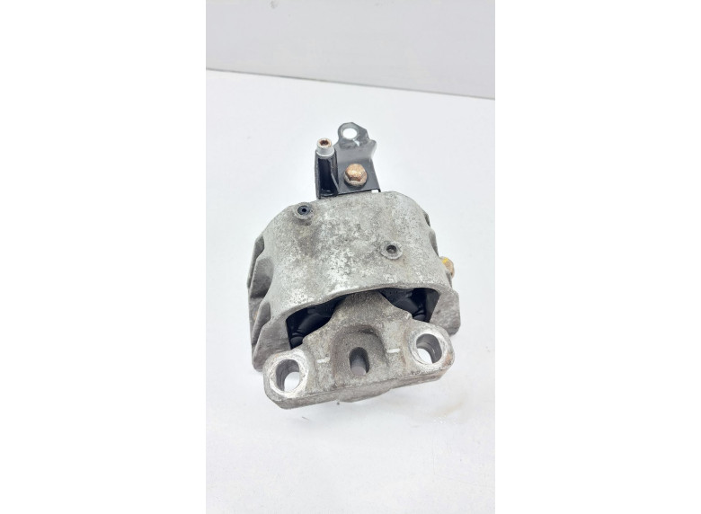 Подушка крепления двигателя к Skoda Octavia