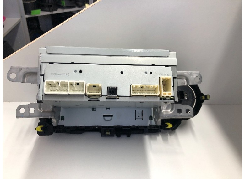 Магнитола к Магнитола к Toyota Yaris undefined г. Yaris