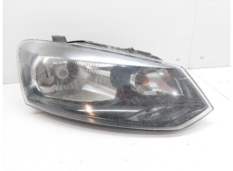 Фара правая к Volkswagen Polo, 2011г.