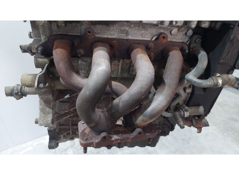 Коллектор выпускной к Volvo V40, 2002г.