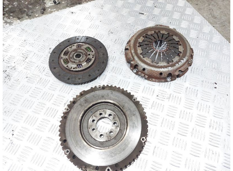 Комплект сцепления к Renault Megane, 2001г.