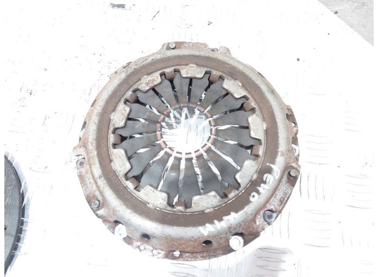 Комплект сцепления к Renault Megane, 2001г.